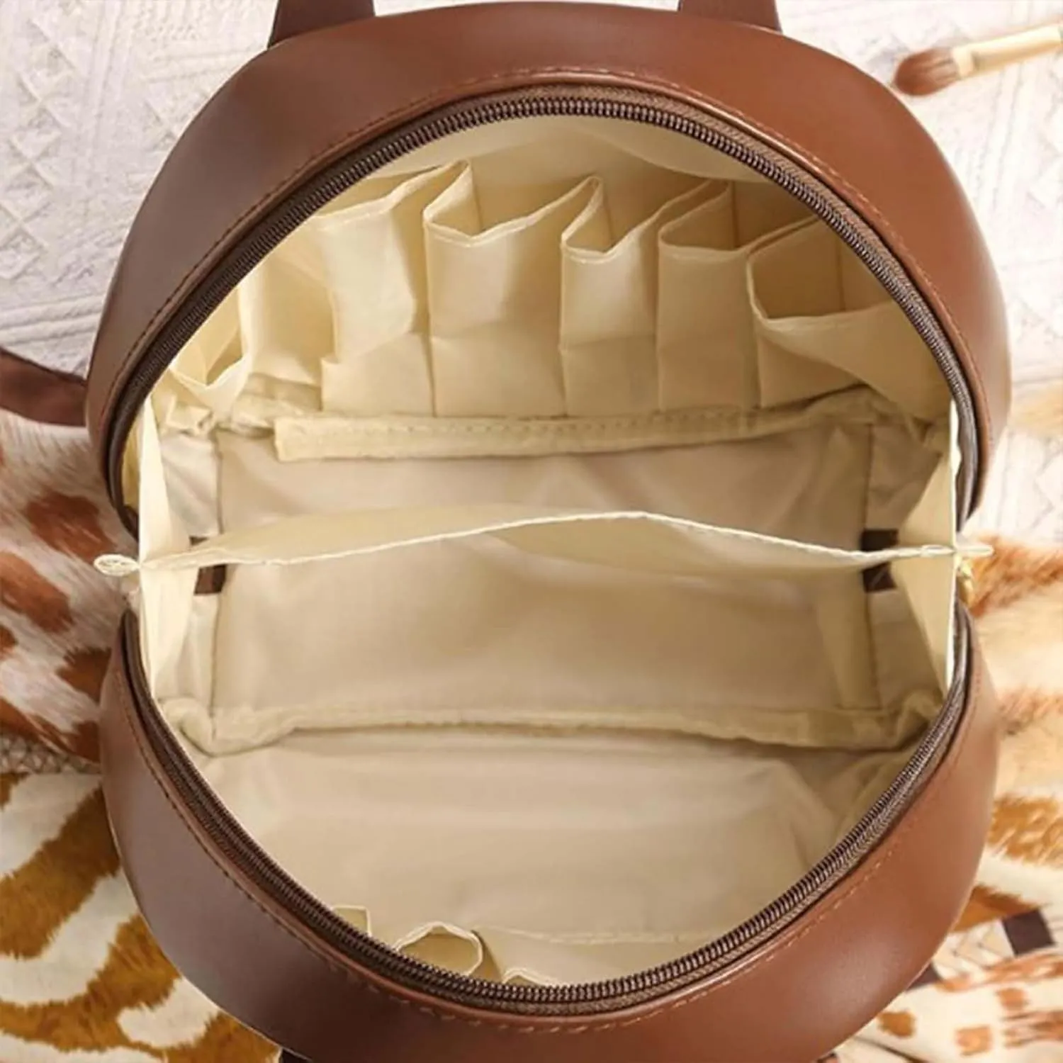 Abrittravel Multi-layered Shell-shaped Cosmetic Bag, Solidarityn Multi-Layered Shell-Shaped Cosmetic Bag, Multi-layered Shell-Shaped Cosmetic Bag, Layered Shell-Shaped Cosmetic Bag (White)