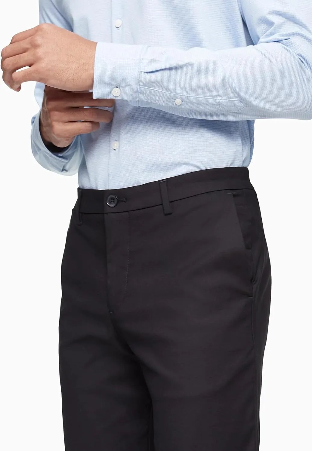 Calvin Klein Men's Modern Stretch Wrinkle Resistant Chino Pants in Slim Fit