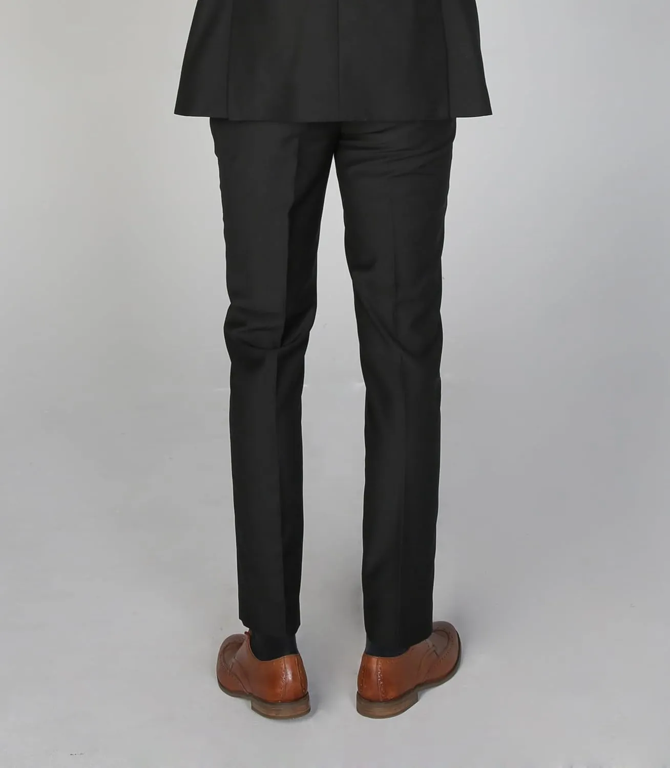 Elegant Men's Tailored Fit Suit - 3 Piece Set for All Formal Occasions