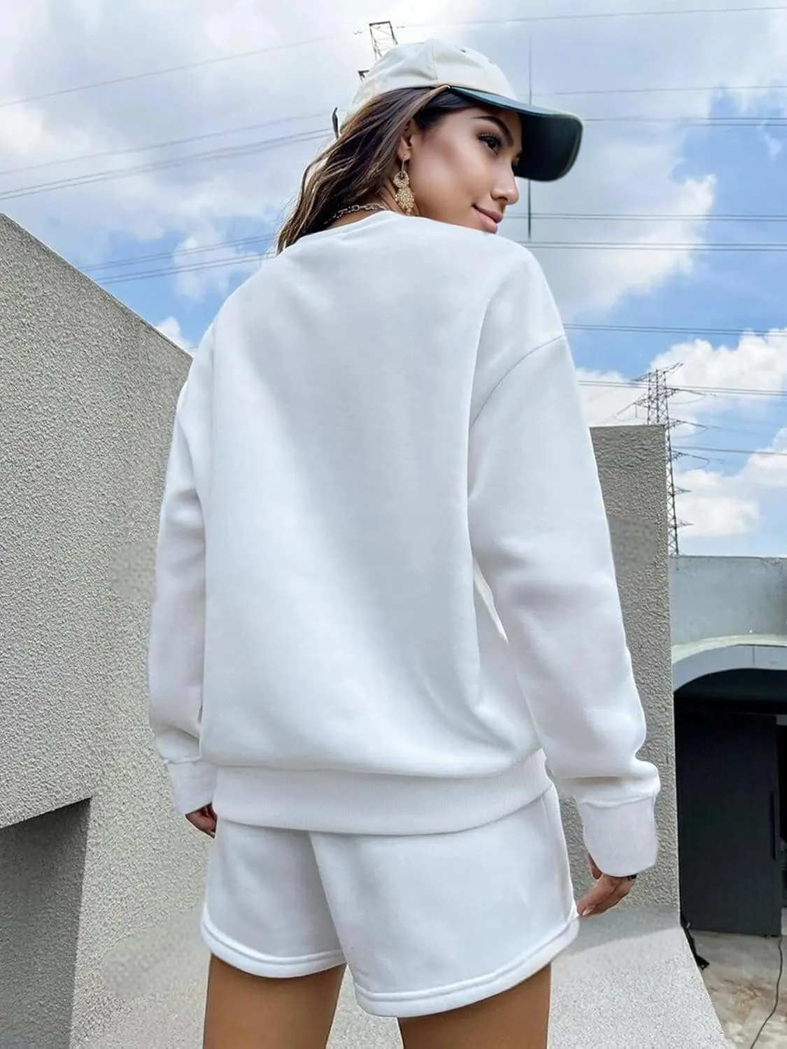 Sweat Sets for Women 2 Piece Shorts Fleece Liner Drop Shoulder Crewneck Oversized Tops Warmth Winter Sweatshirt Suit