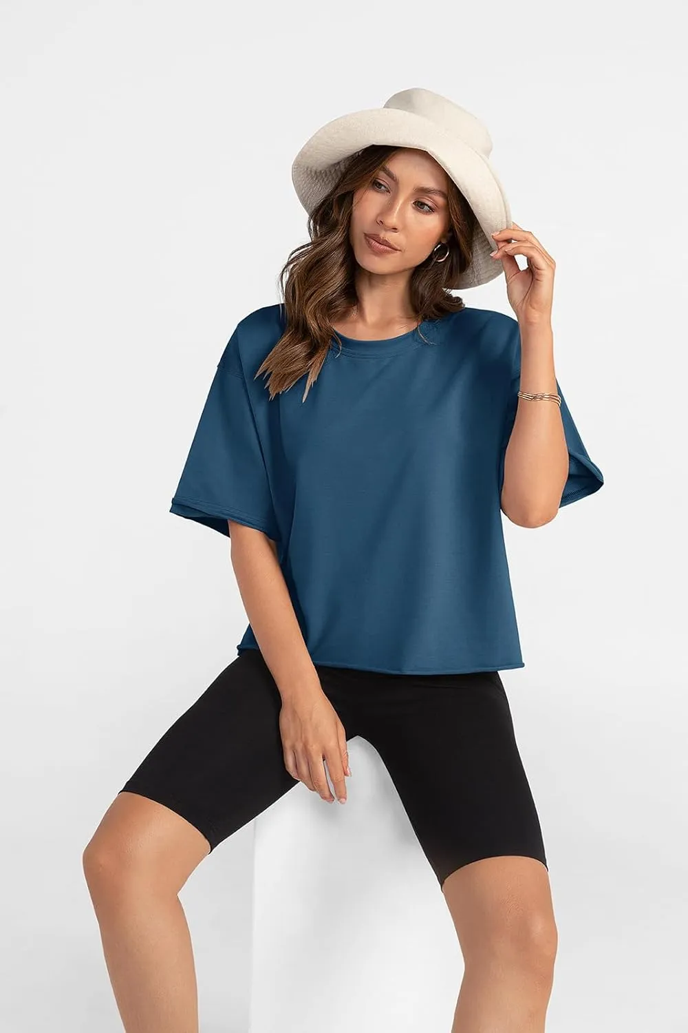 UEU Women's Comfy Basic Workout Gym Short Sleeve Crop Tops Casual Loose Oversized T-Shirts