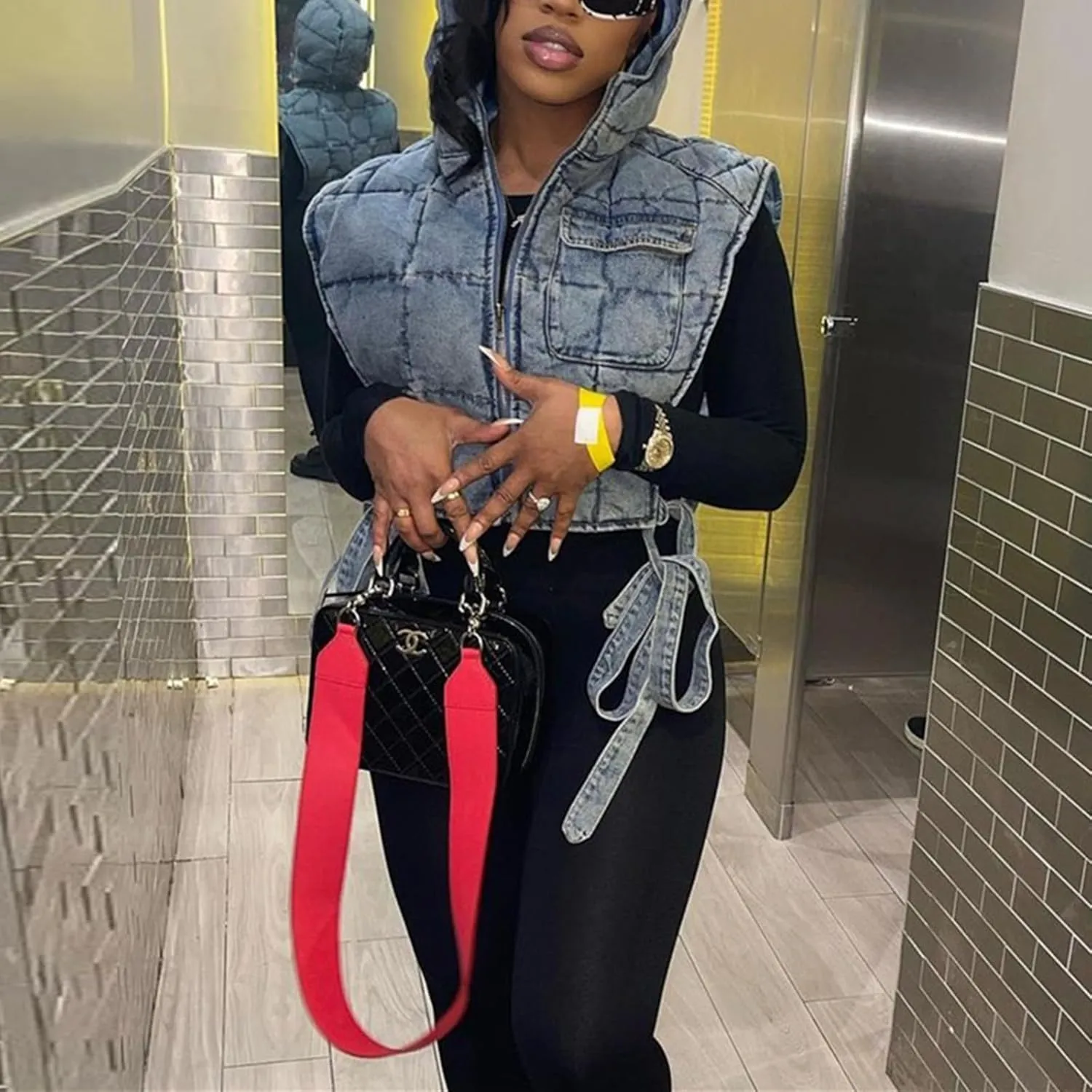 Womens Causal Sleeveless Hooded Denim Vest Zipper Padded Vest Relax Fit Jean Vest Outwear Cropped Vest Jacket
