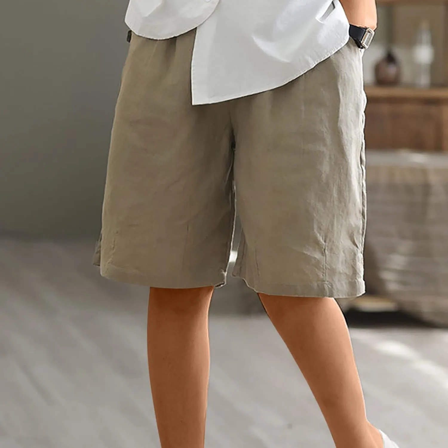 Women's Green Solid Cotton Linen Bermuda Shorts